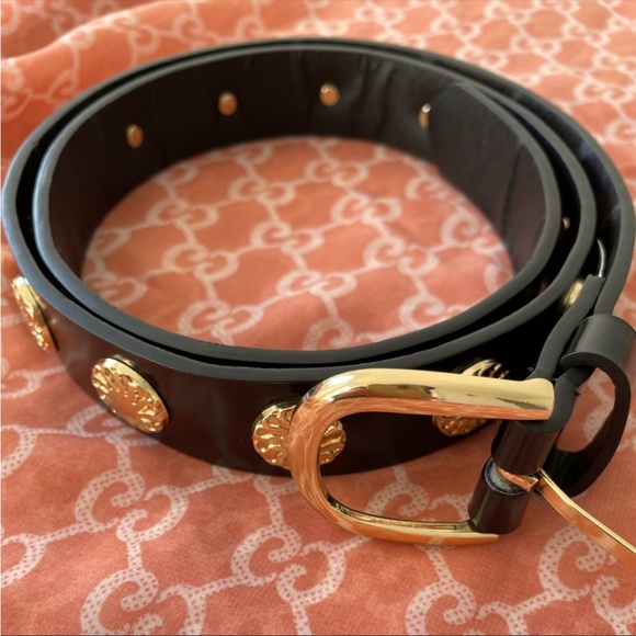 Supre gold studded black belt | S-M - Picture 8 of 8
